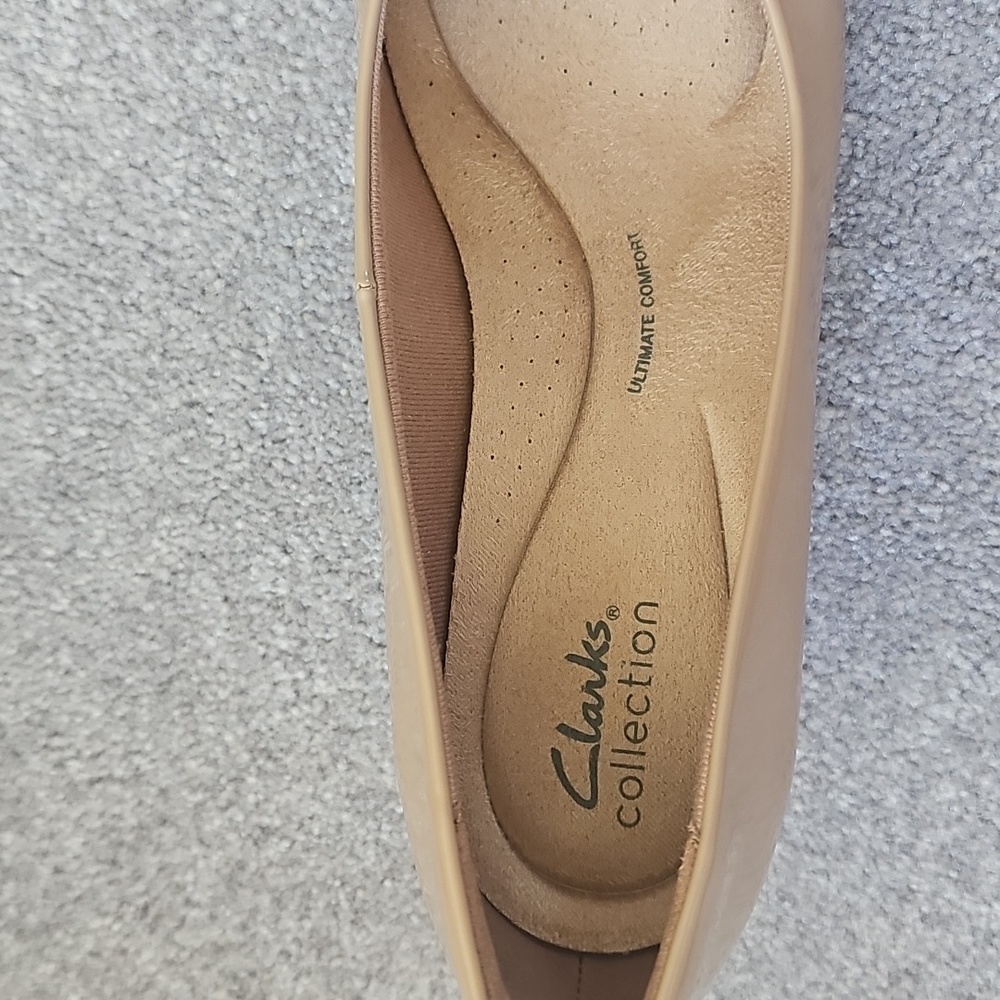 Clarks Tan Women's Heels 8.5 - Picture 2 of 4
